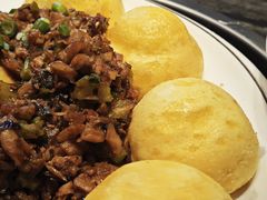 -老码头黑皮肘子锅包肉熏酱水饺(文政街店)