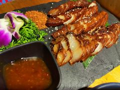 纳西烤山猪-觅山云南菜(泊富ICITY店)