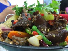 干锅牦牛肉-乡土特色.冷锅鱼.牦牛肉汤锅