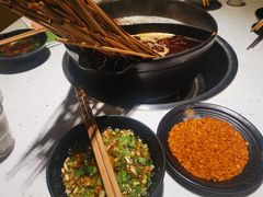 -钢管厂五区小郡肝串串香(奥克斯广场锦城万达店)