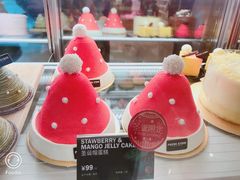 圣诞帽蛋糕-PAPER STONE BAKERY(天环店)