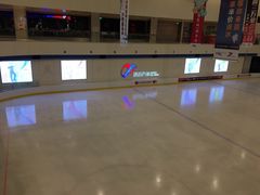 -冰纷万象滑冰场(赣州华润万象城店)