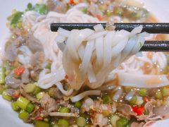 酸辣鸡杂粉-肆姐面粉馆(坡子街店)