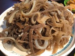 -洞庭洲·防空洞火锅·烧烤·铜锅涮肉(新百广场店)