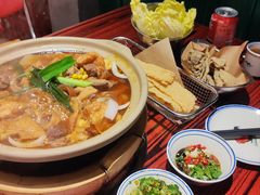 -沙胆彪炭炉牛杂煲(上海日月光广场店)