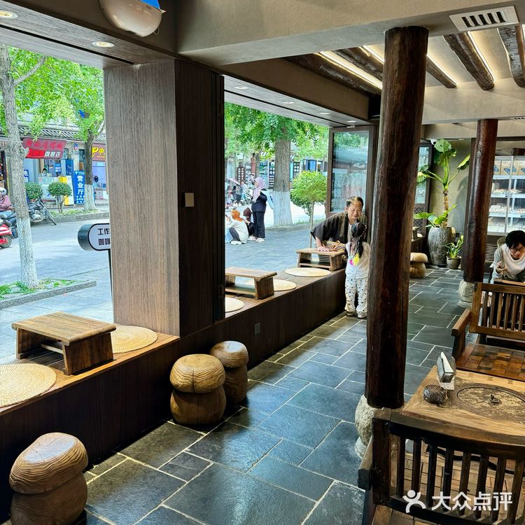 来大理古城被这家的司康拿捏住了