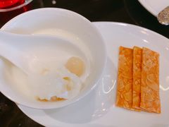 莲子蛋白杏仁茶-北京四季酒店·采逸轩