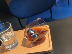 -物质生活书·酒吧
