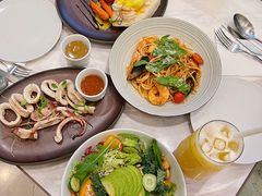 -théATRE茶聚场·餐厅(环球金融中心店)