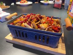 -肥肥虾庄·金牌油焖大虾(杨园滨江时代walk店)