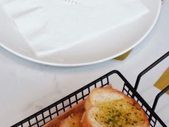 餐前面包-IL Forno 意坊·意大利餐厅(温州万象城店)