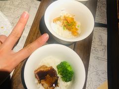 -穹六人间 people 6(岳阳路店)