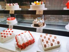 -巴黎贝甜(华堂新辰汇店)