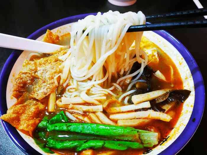 小蛮螺螺蛳粉(吉祥店)-"今天来吉祥市场采购,在机箱市场门口的胡同.