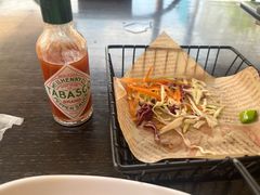 -J Daeng Seafood
