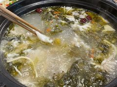 湖泊乌鱼-汤哥儿酸汤乌鱼府(鼎创中央公园店)