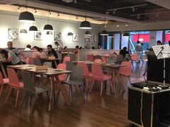 -樱花里音乐餐吧·牛扒椰子鸡(东圃店)