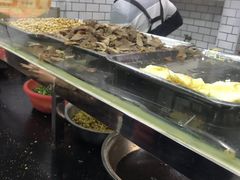 -覃肥叔桂林米粉(粮道街店)