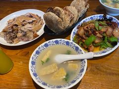 -老天桥酱肉烧饼夹肘子(天桥店)