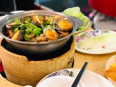 -芳村榕树头叹佬鸡煲(体育西店)
