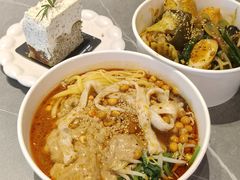 -W COLLECTIVE  DESSERT SHOP