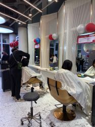 -PE SALON 