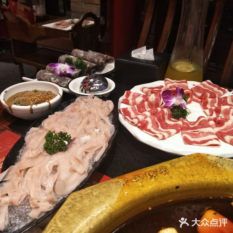 依旧对这个城市无比的喜爱，因为真的留得住人！