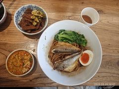 -蟹黄鱼·海派深夜面馆(江湾里店)