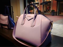 -GIVENCHY(比斯特苏州购物村店)