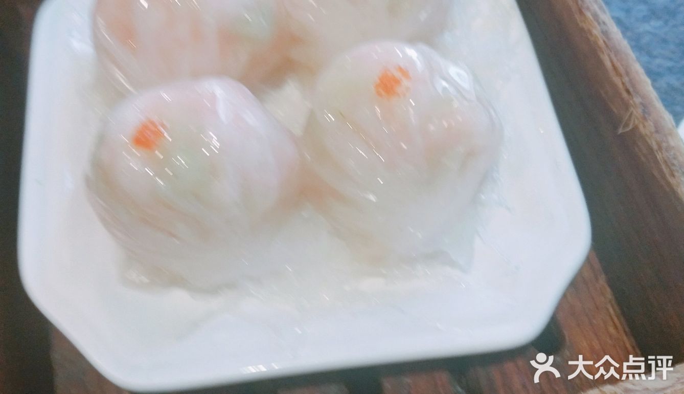 胡萝卜丝，竹笋丝等等还有肉