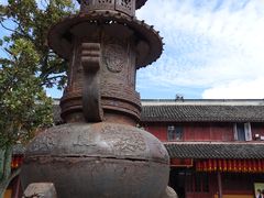 -龙华寺