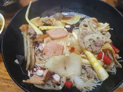 -万记麻辣烫国展总店