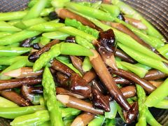 鸡枞菌芦笋-饱嗝·傣泰厨房(国创园店)