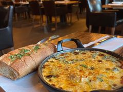 雅枝竹菠菜酱配法包-SMOKI & CO(五大道店)