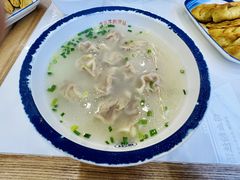 -老新隆牛肉锅贴(新街口店)