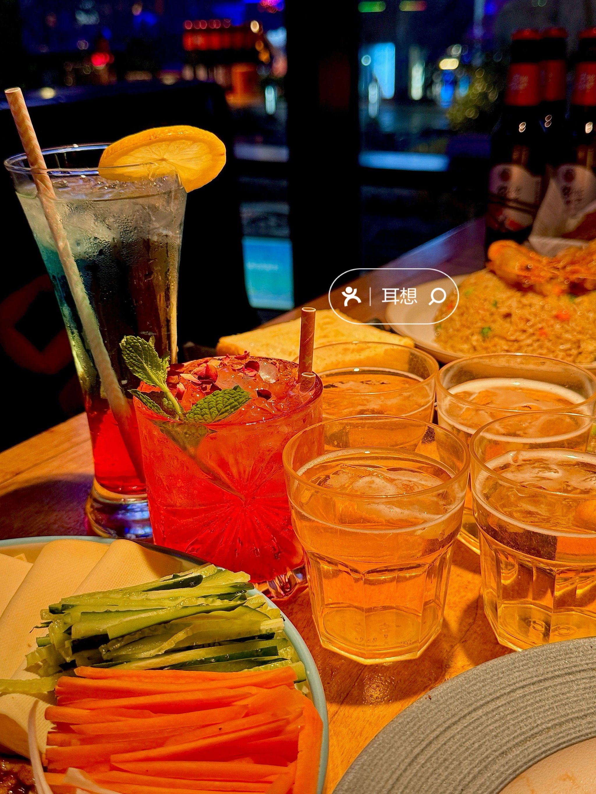 襄阳!没想到你是这样.酒吧