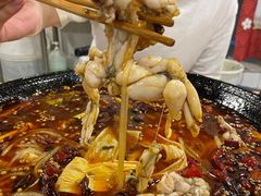 -鸿顺老铁锅美蛙鱼府(解放碑店)