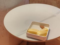 -涨巢·潮玩水疗局