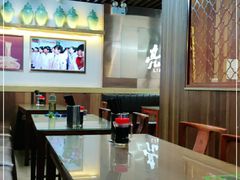 -亮亮面馆(经六路店)