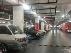 场地-虹桥火车站-停车场