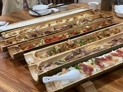 -胡须哥网红竹筒菜