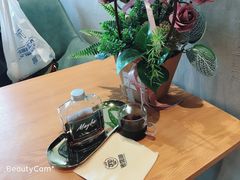 -ZING COFFEE 镜咖啡