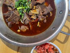 -大众跷脚牛肉馆·非遗传承单位(峨眉山店)