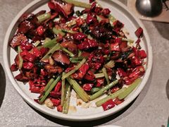 香辣牛肝菌-饱嗝·小炒云南菜·见手青乌鸡汤锅(来凤街国创园店)