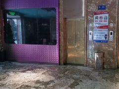 -萧邦音乐会所KTV(向西店)