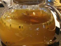 百香果热茶-汤城小厨•粤菜•靓汤(苏州街店)