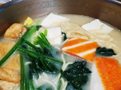 -福客·现熬鸡汤麻辣烫(天安云谷店)
