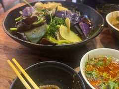 -万记麻辣烫国展总店