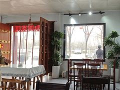 -秦扬居特色菜馆(上王村)