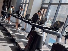 -极客游泳健身(王府井店)